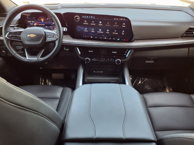 Used 2025 Chevrolet Tahoe LT w/ Comfort Package AWD/4WD image 11