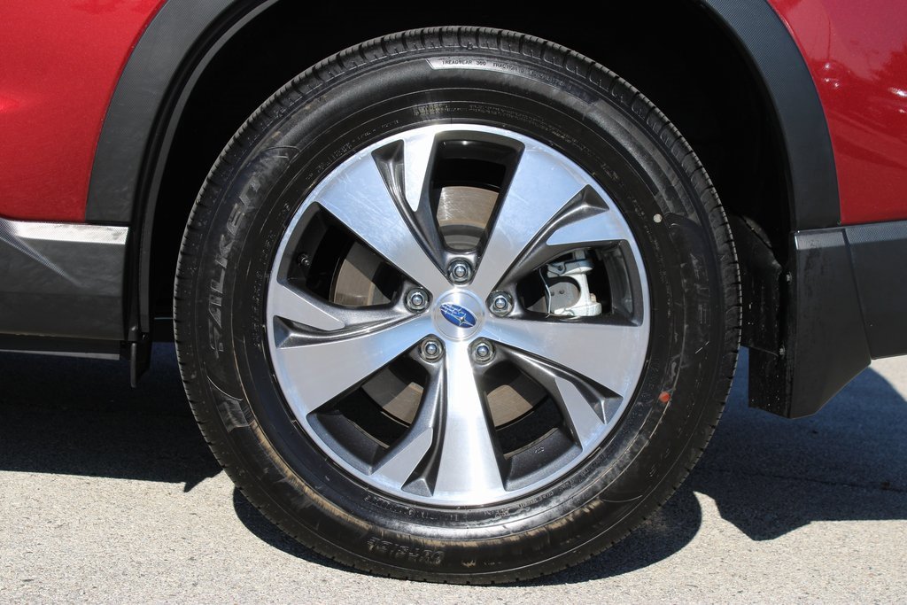 Certified 2025 Subaru Ascent Premium image 31