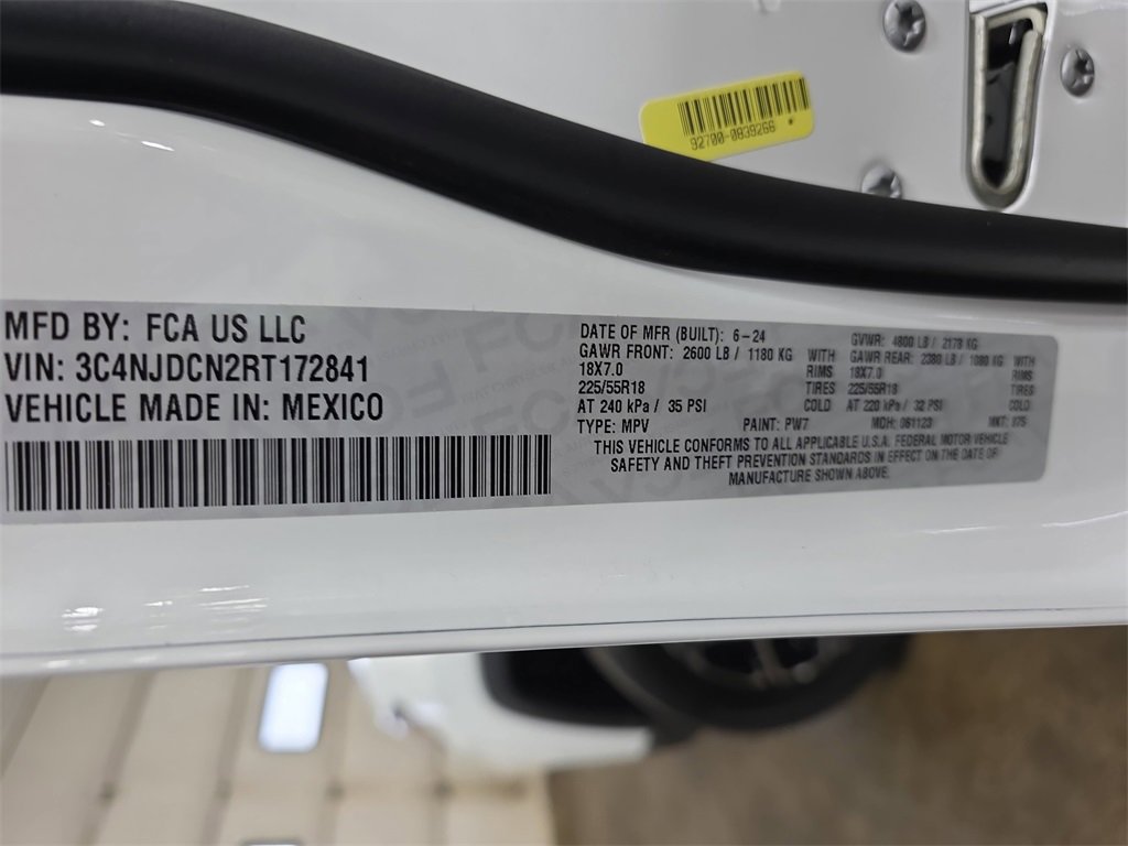 Used 2024 Jeep Compass Limited image 34