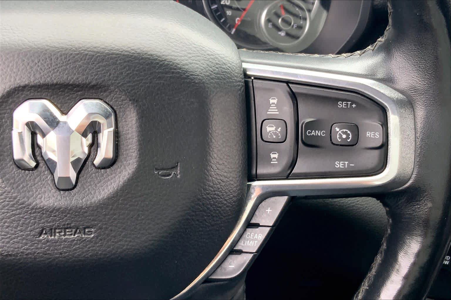 Used 2019 RAM 1500 Laramie AWD/4WD image 25