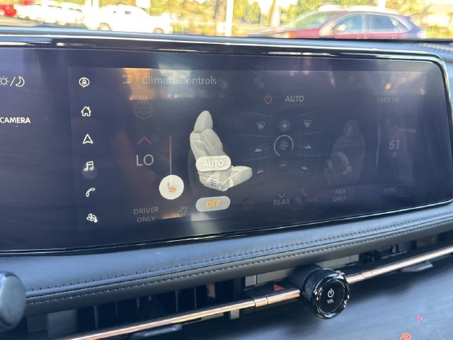 Used 2024 Nissan Ariya AWD image 31