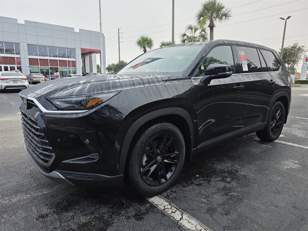 New 2026 Toyota Grand Highlander Limited image 3