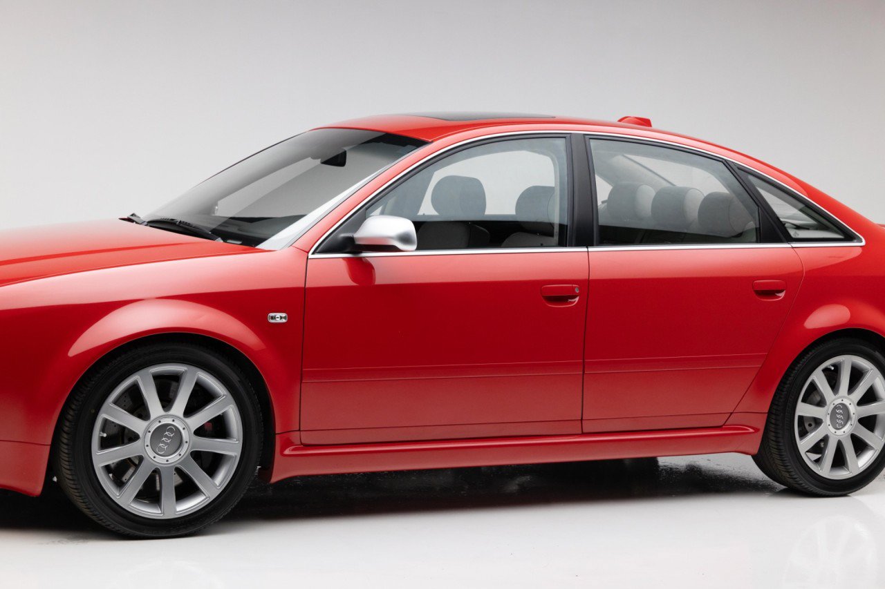 Used 2003 Audi RS 6 AWD/4WD image 37