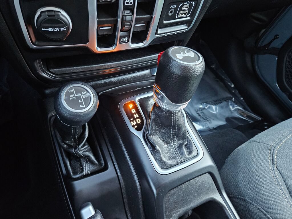 Used 2024 Jeep Wrangler Unlimited AWD/4WD image 26