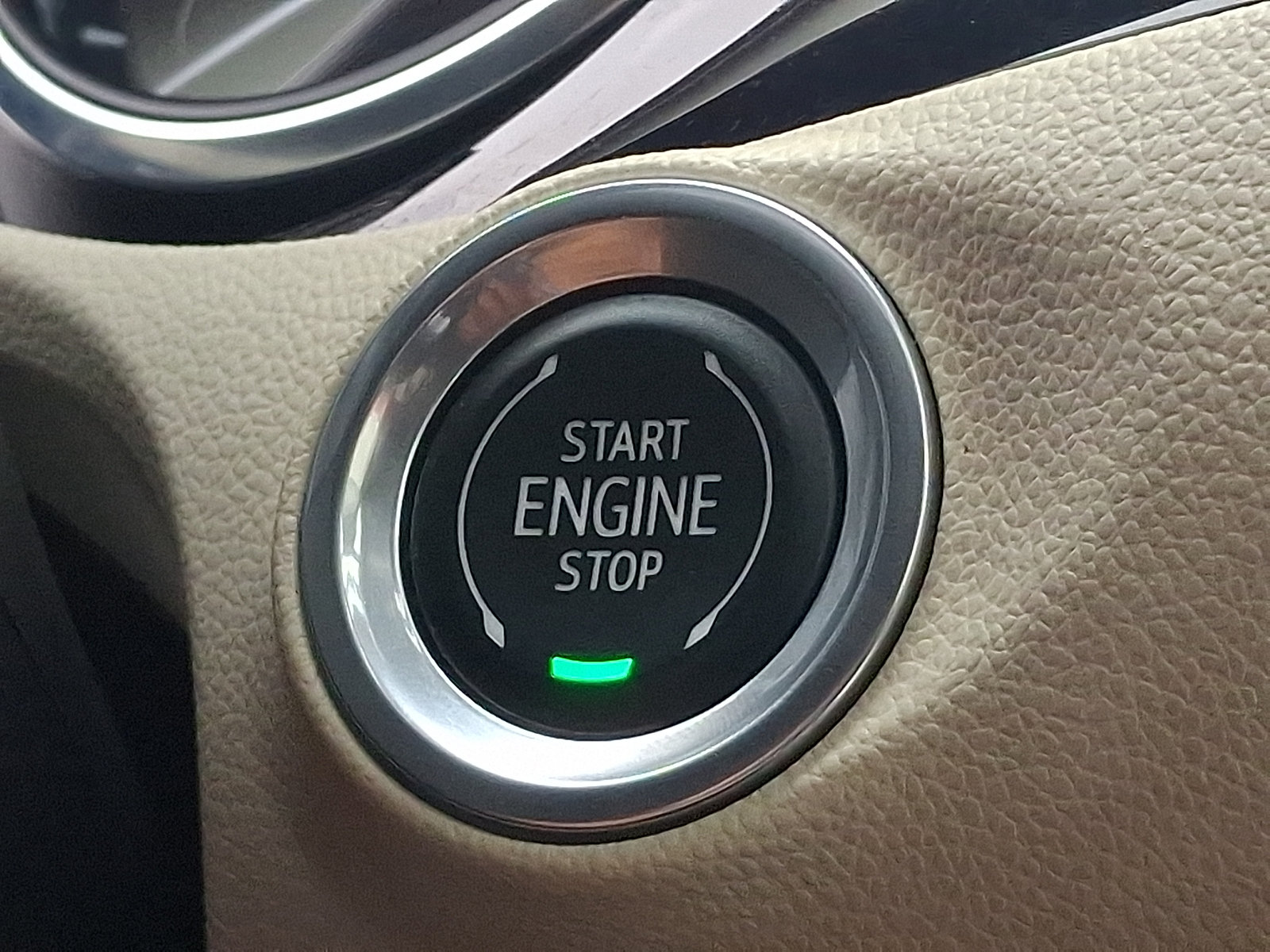 Used 2021 Buick Encore GX Essence w/ Advanced Technology Package AWD/4WD image 26