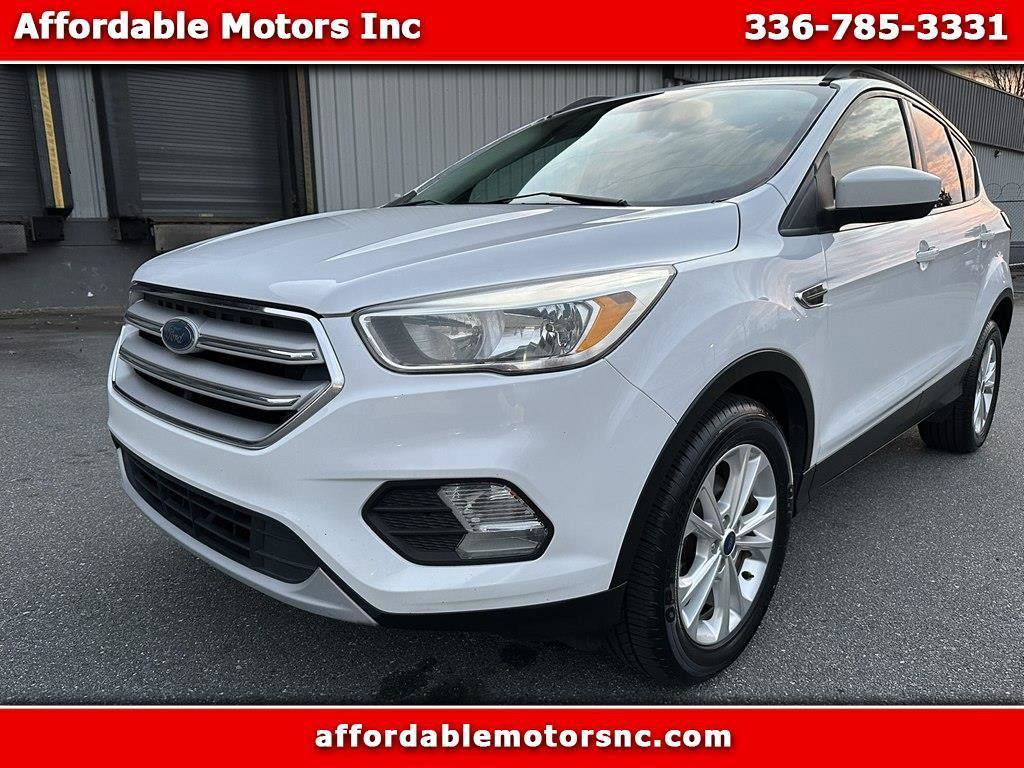 Used 2018 Ford Escape SE FWD image 1