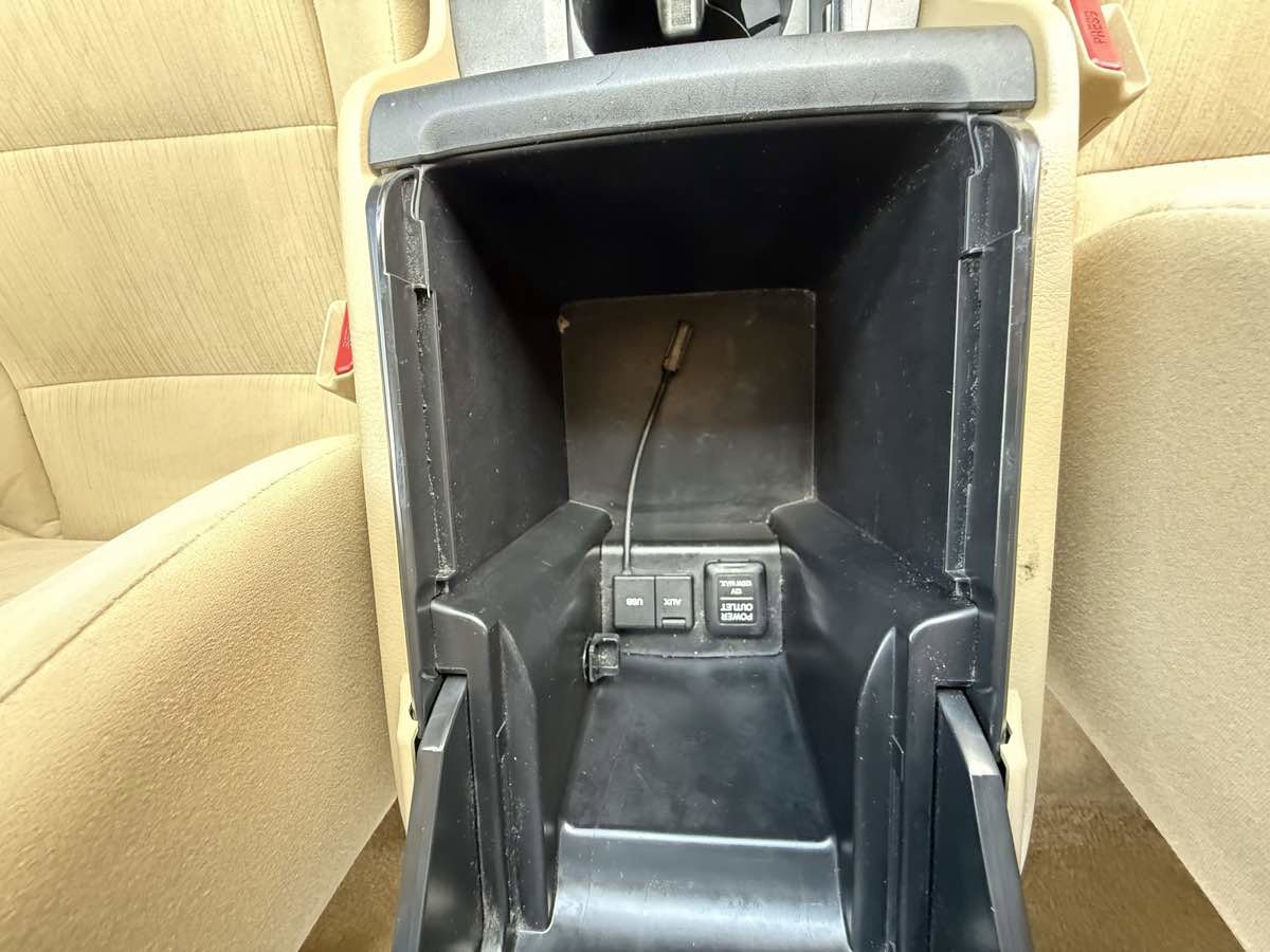 Used 2012 Honda Accord LX image 36