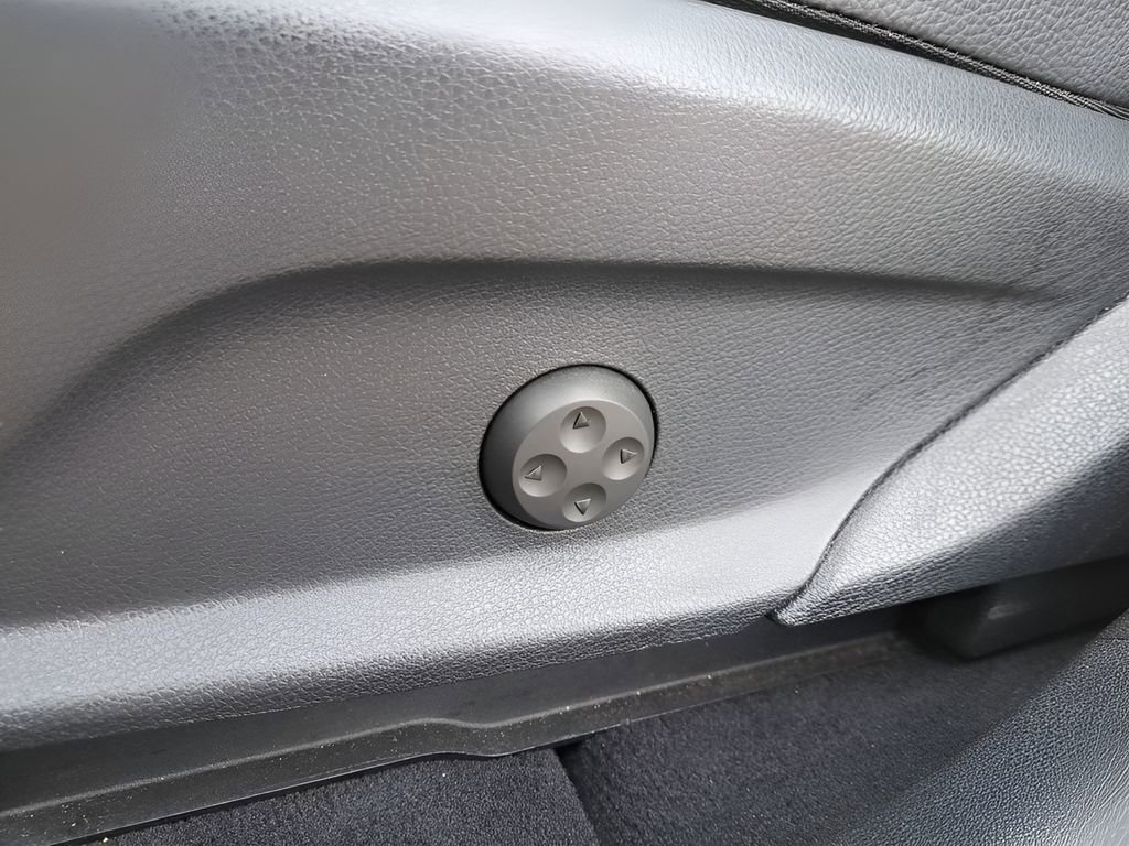 Used 2021 Mercedes-Benz GLC 63 AMG 4MATIC image 16