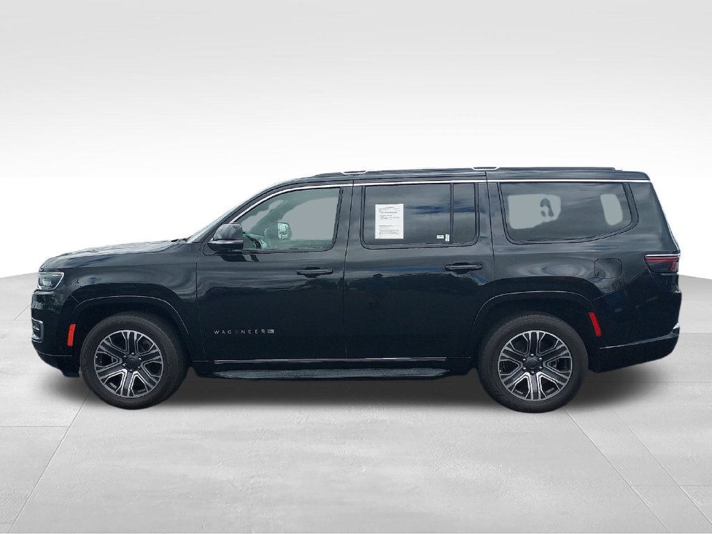 Used 2023 Jeep Wagoneer Series II AWD/4WD image 2