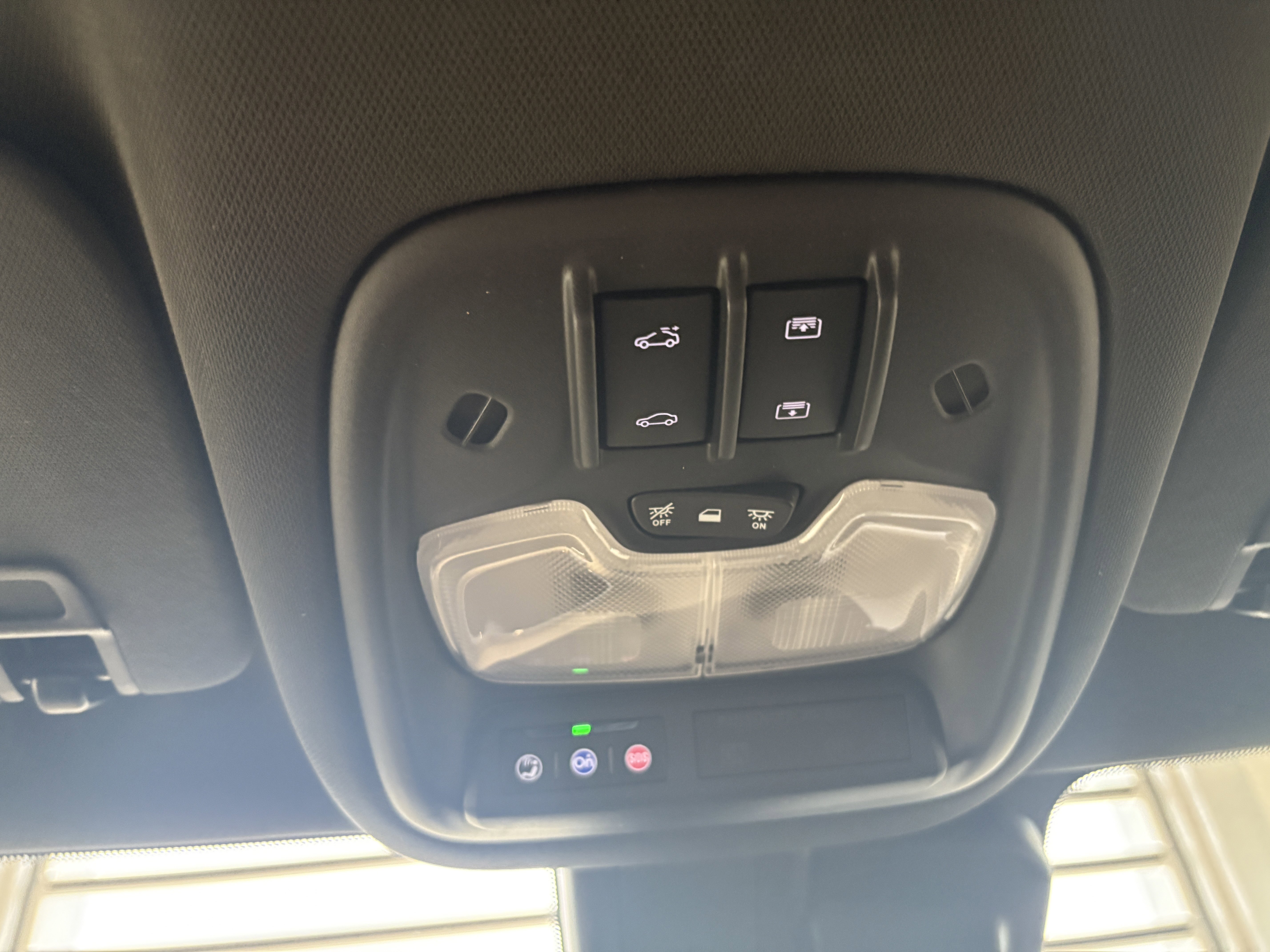 Used 2025 Chevrolet TrailBlazer RS w/ Convenience Package image 22