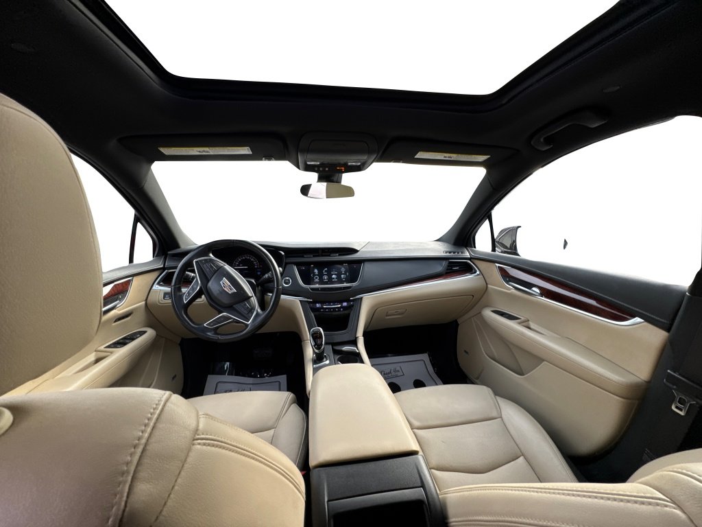 Used 2018 Cadillac XT5 Luxury w/ Driver Awareness Package image 34