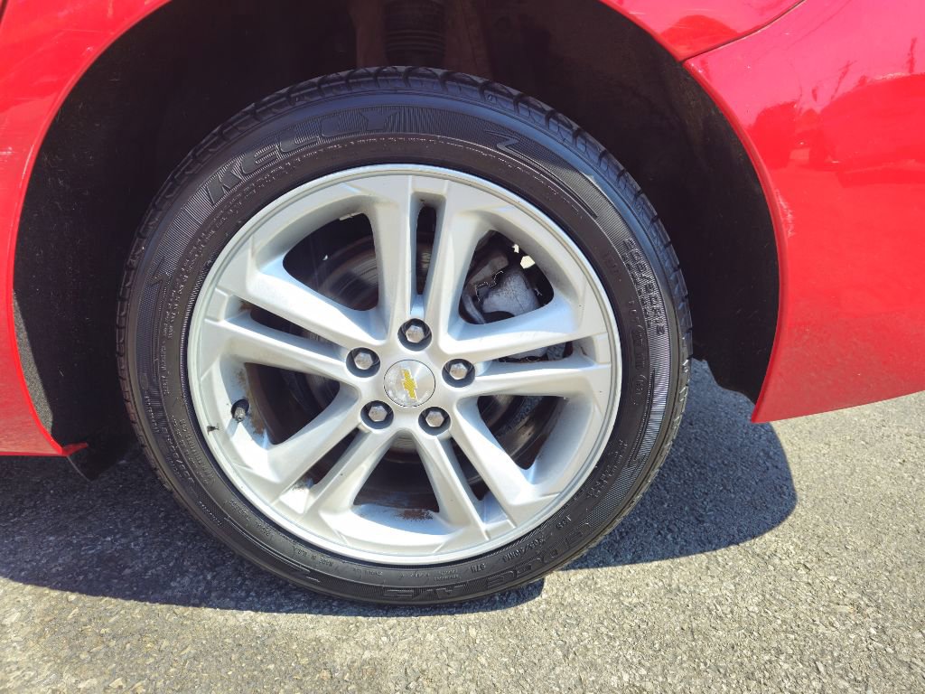 Used 2017 Chevrolet Cruze LT image 21