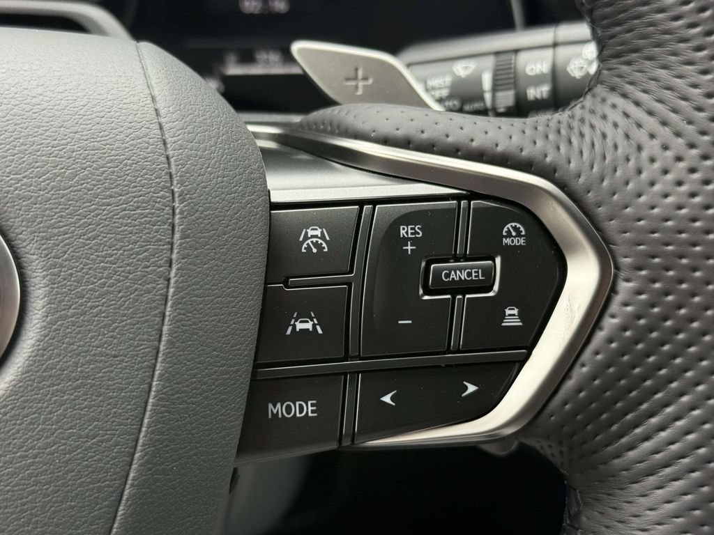 Used 2026 Lexus TX 500h AWD w/ Technology Package image 16