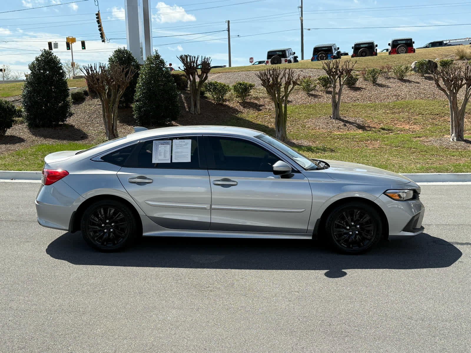 Used 2023 Honda Civic LX image 6