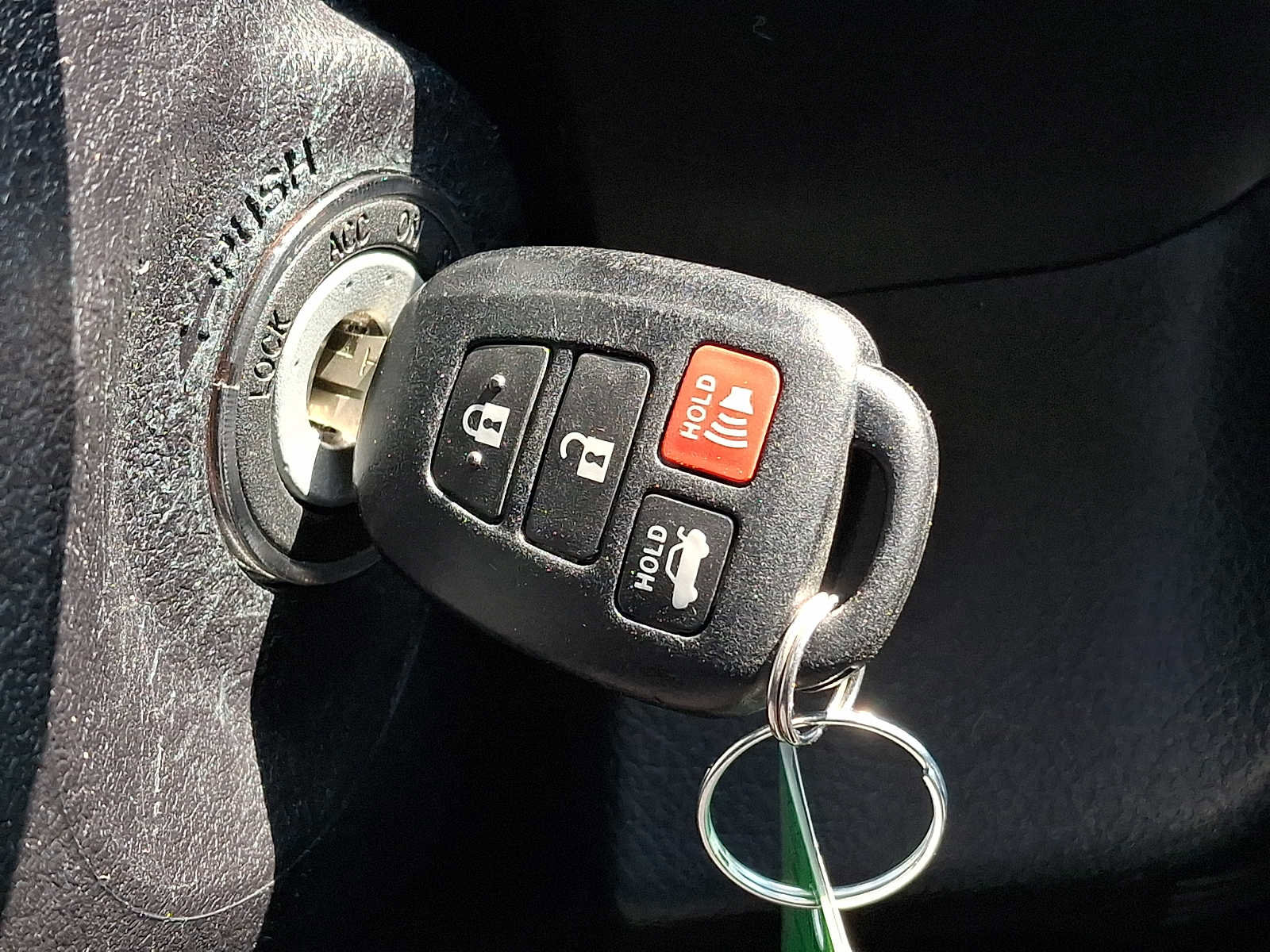 Used 2015 Toyota Camry XLE image 21