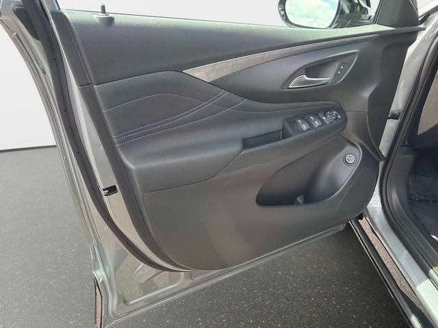 New 2026 Buick Envista Sport Touring w/ Convenience I Package FWD image 17