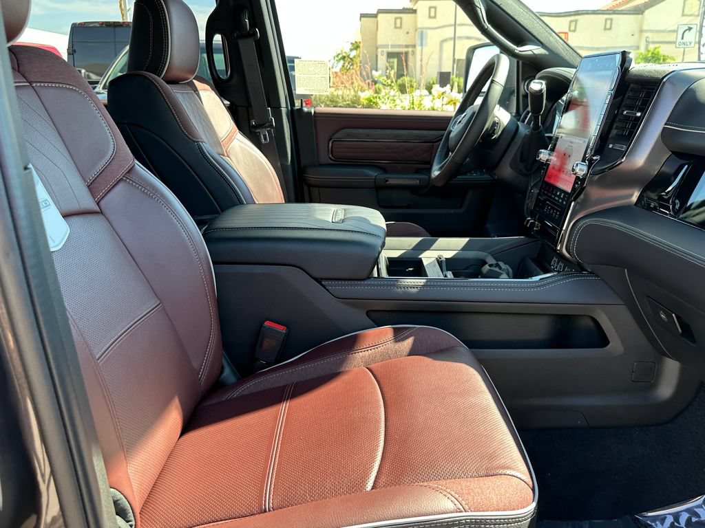 New 2026 RAM 2500 Limited AWD/4WD image 14