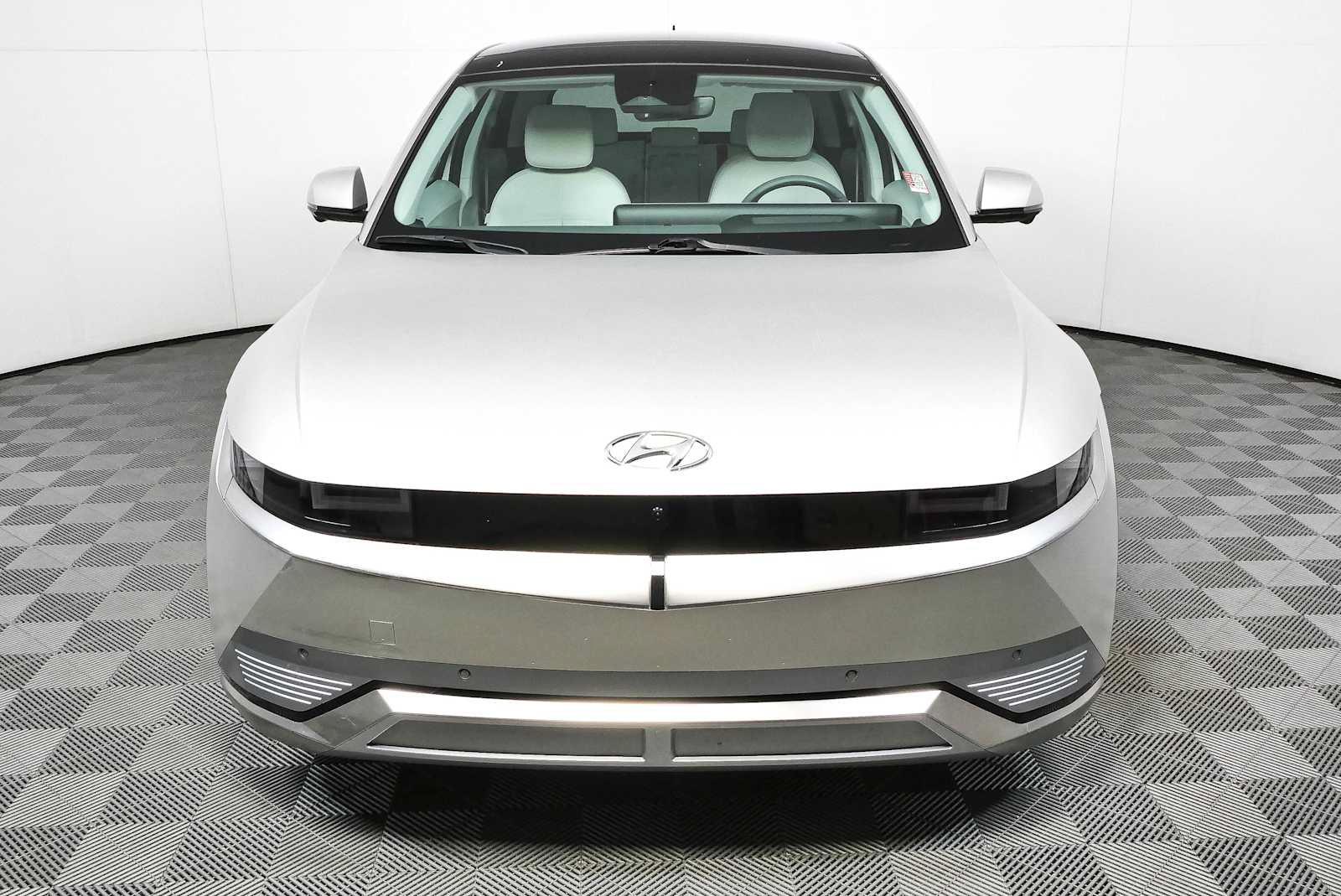 Used 2023 Hyundai Ioniq 5 Limited AWD/4WD image 37