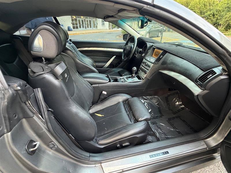 Used 2010 INFINITI G37 Convertible w/ Premium Pkg RWD image 25