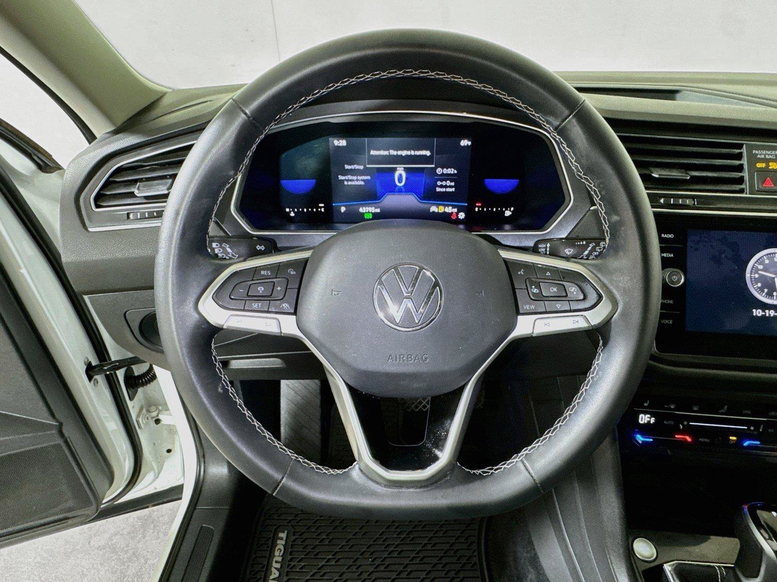 Used 2022 Volkswagen Tiguan SE FWD image 9