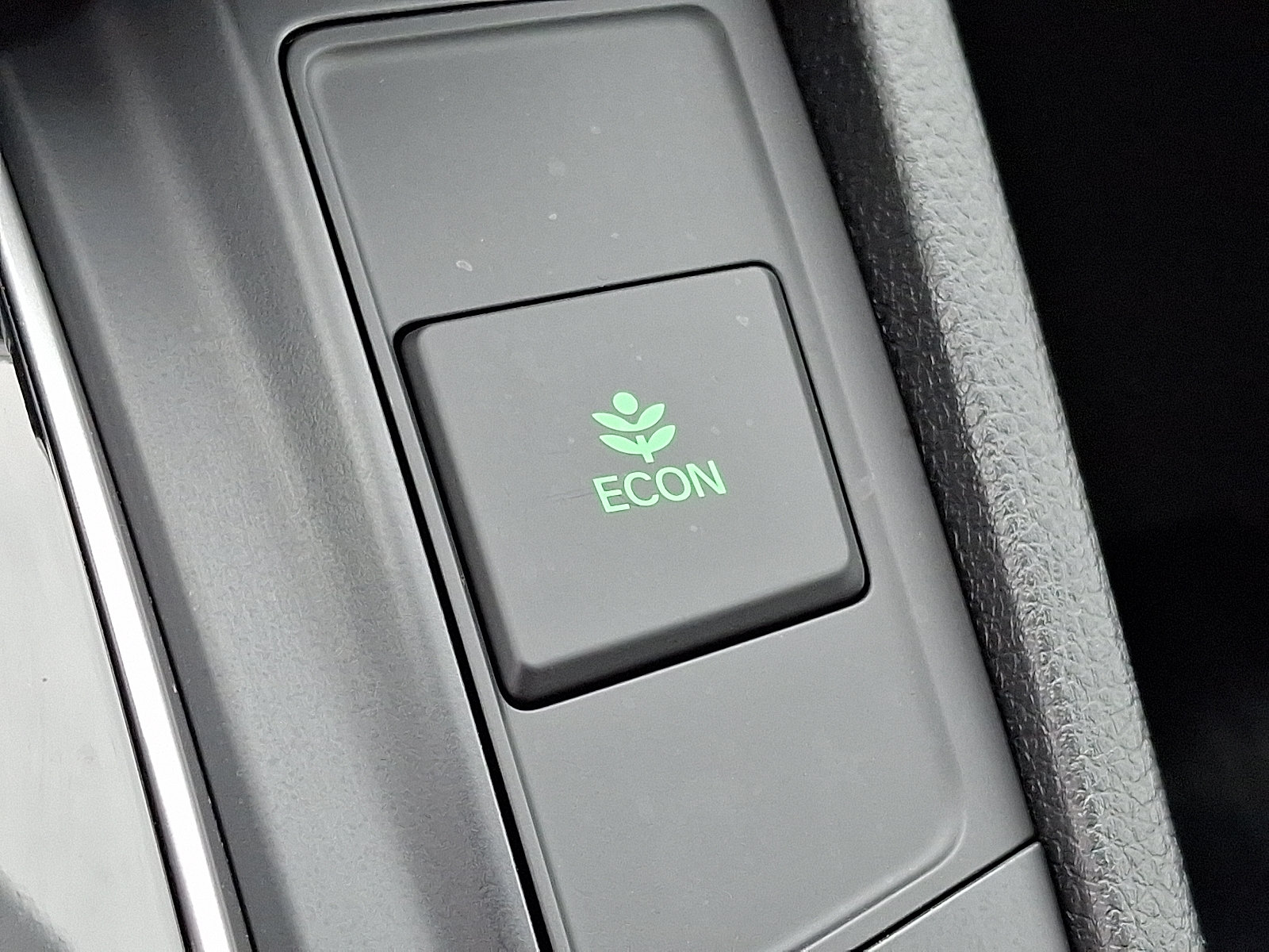 Used 2018 Honda CR-V EX image 25