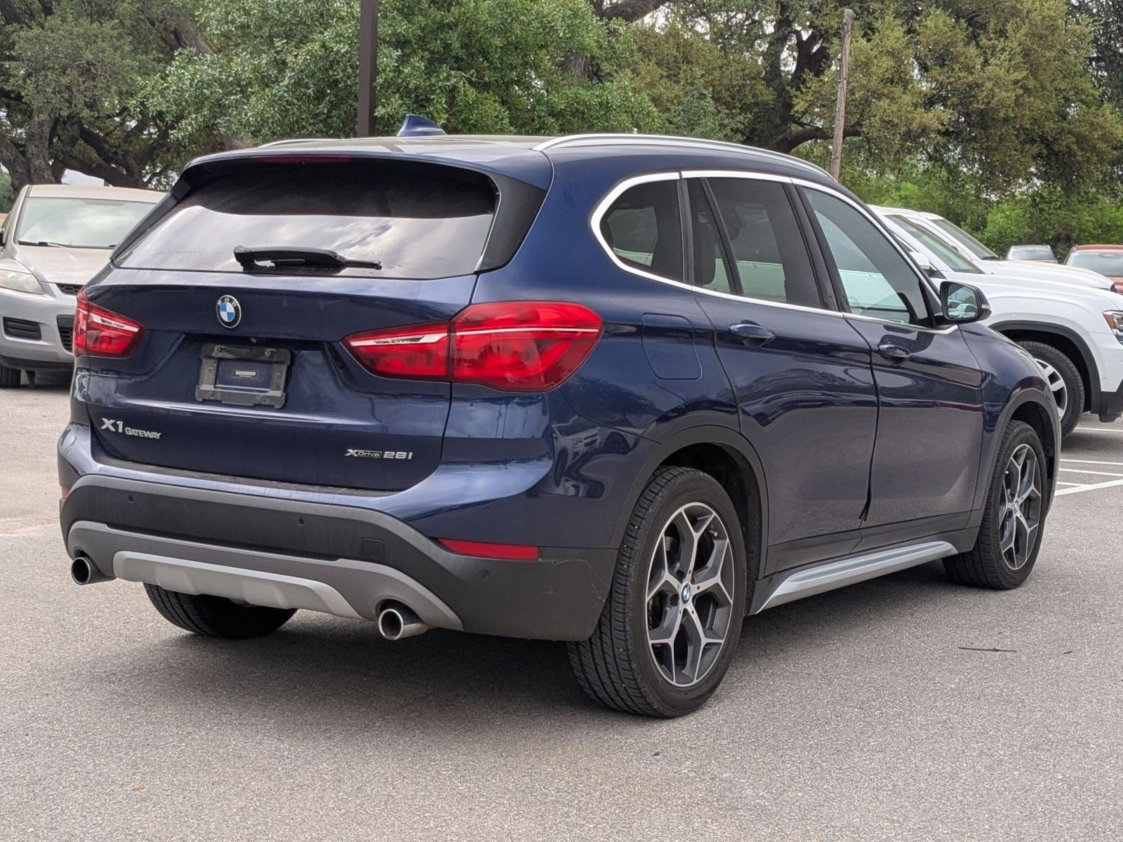 Used 2019 BMW X1 xDrive28i w/ Convenience Package image 3