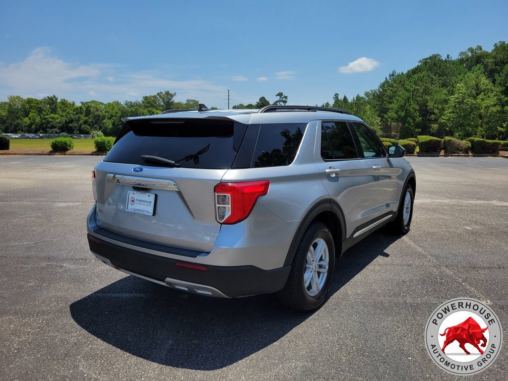 Certified 2023 Ford Explorer XLT w/ Equipment Group 202A AWD/4WD image 5