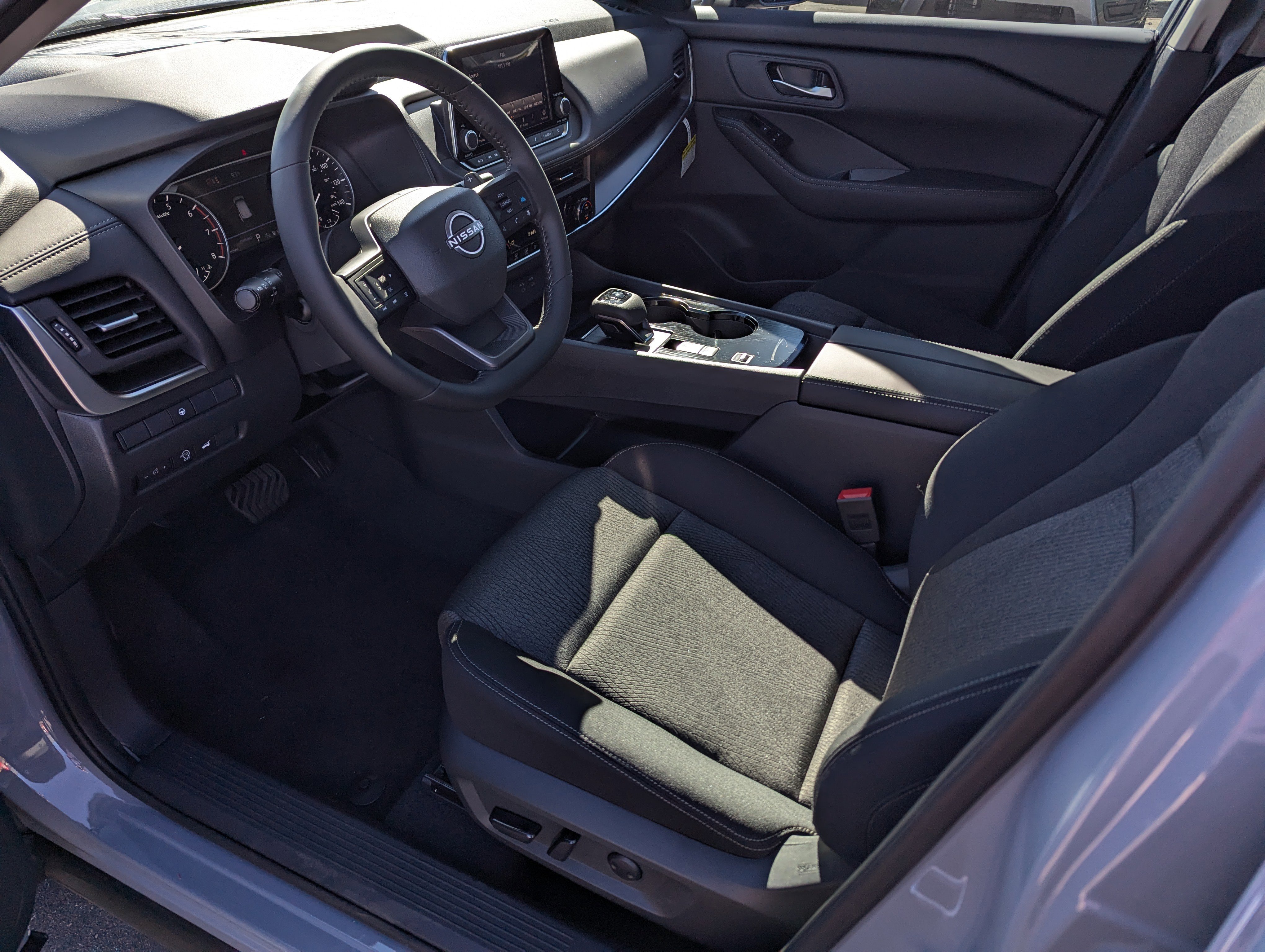 New 2026 Nissan Rogue SV image 9