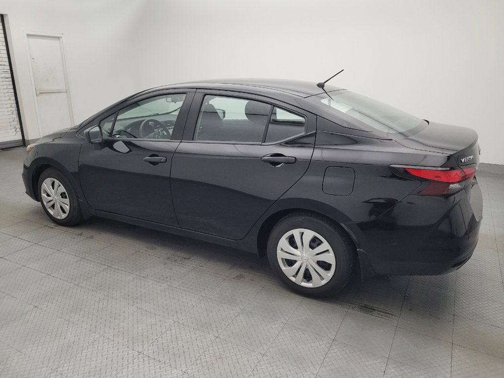 Used 2020 Nissan Versa S FWD image 3