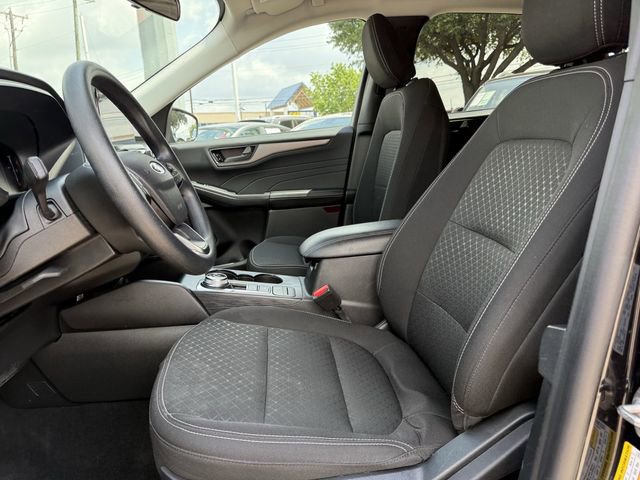 Used 2025 Ford Escape Active FWD image 24