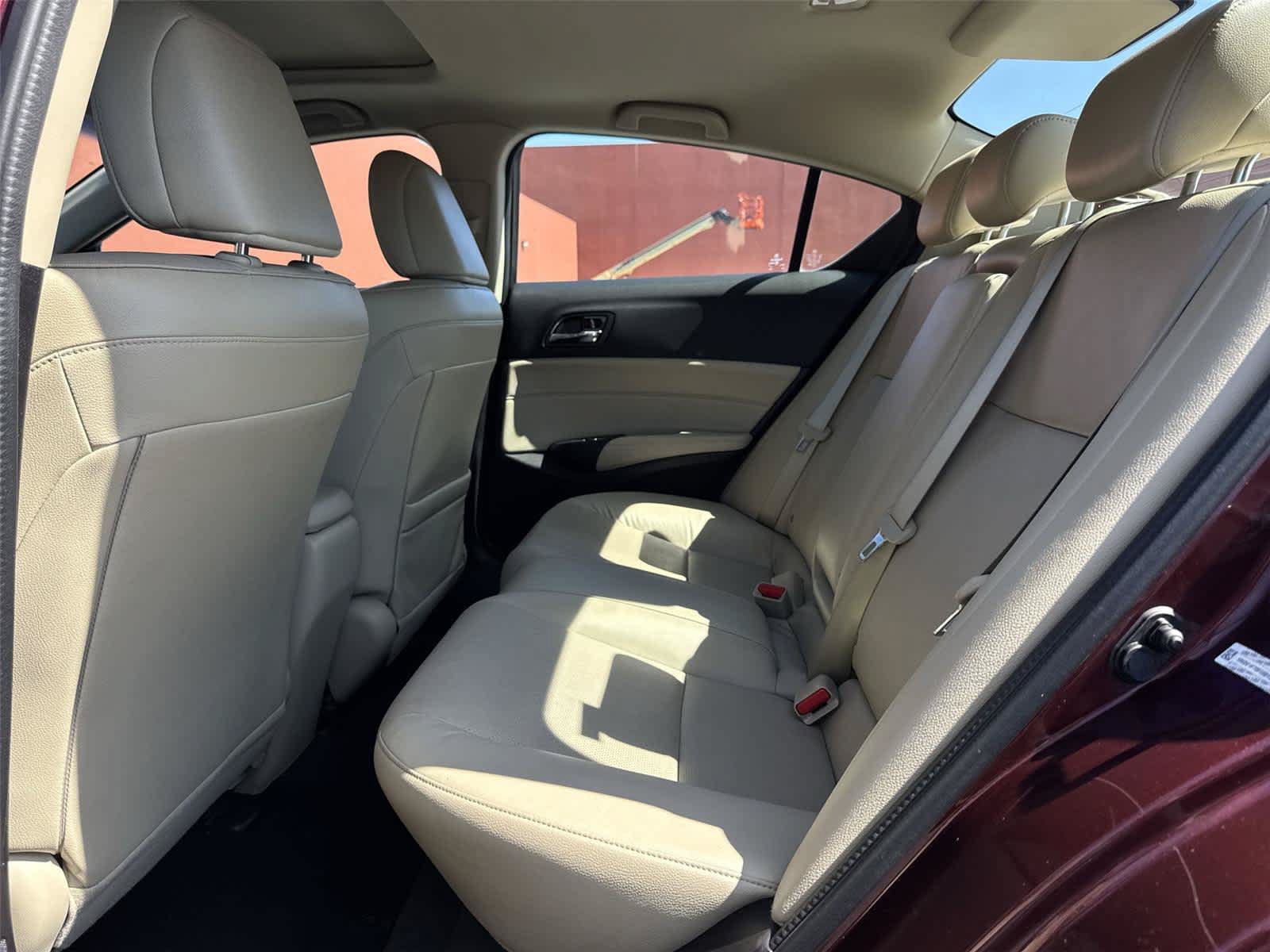 Used 2015 Acura ILX w/ Technology Package FWD image 14