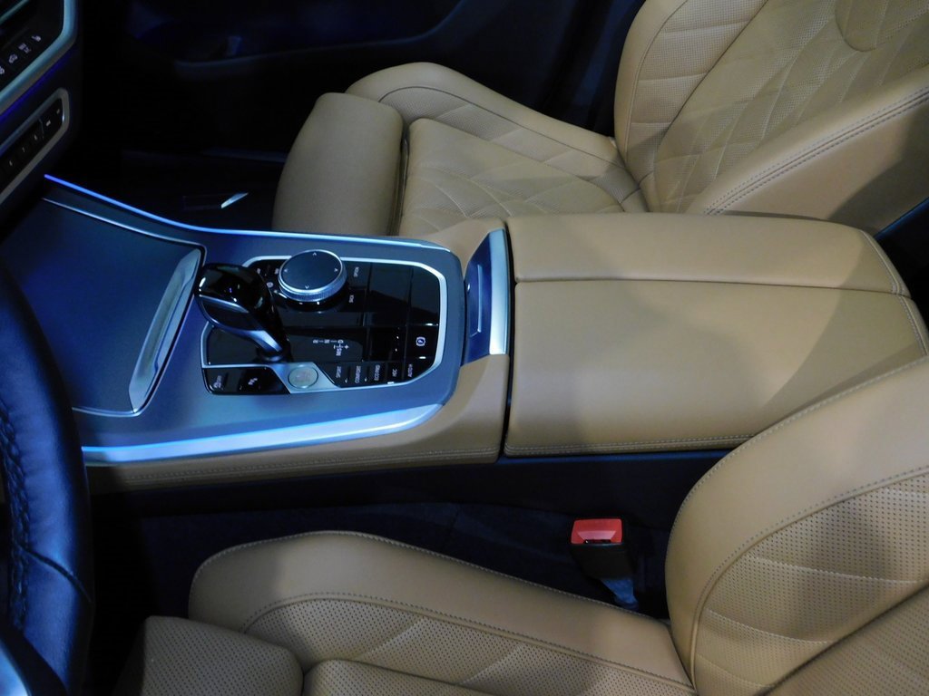 Used 2023 BMW X5 xDrive40i image 32