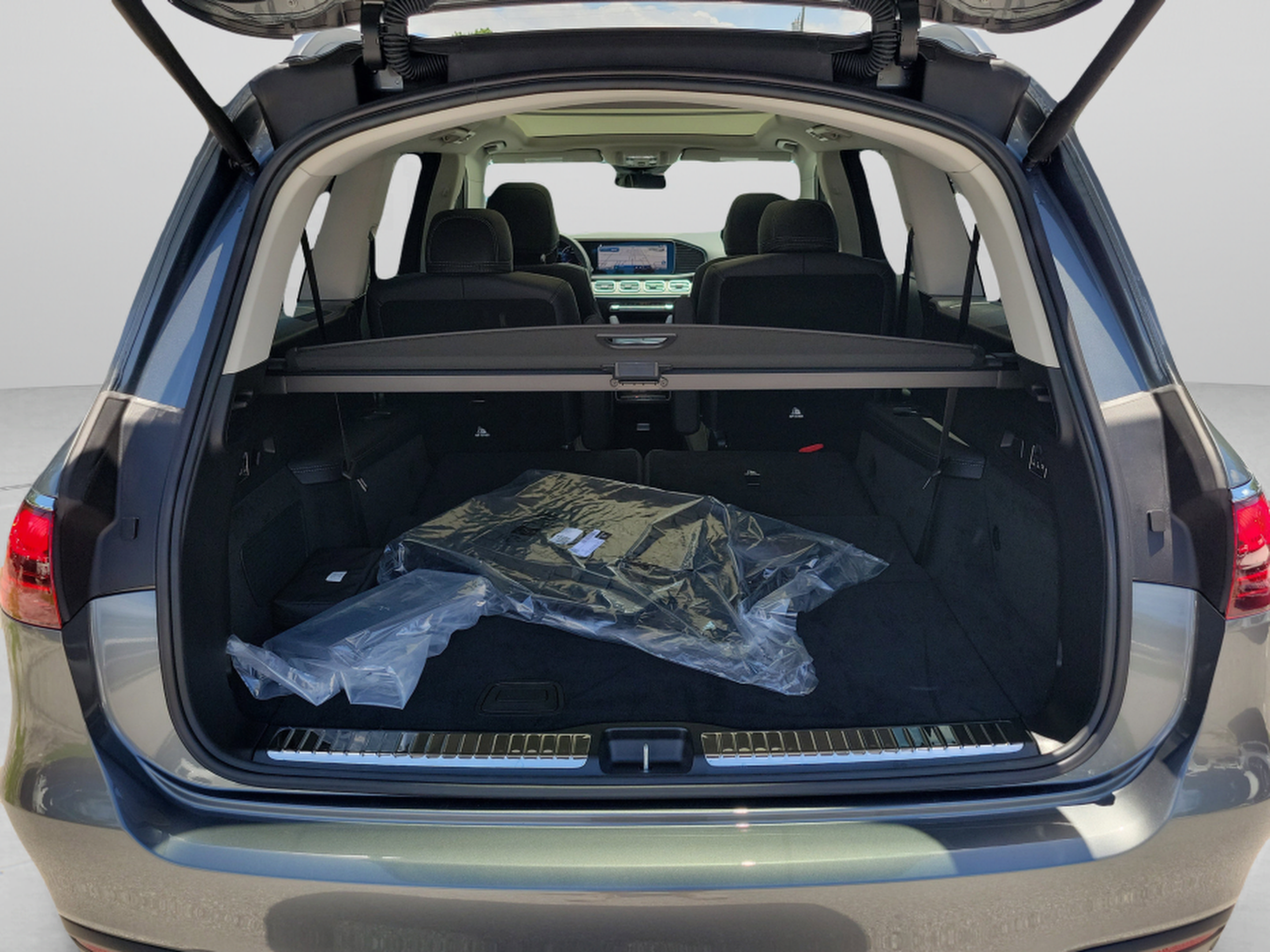 New 2026 Mercedes-Benz GLS 450 4MATIC image 5