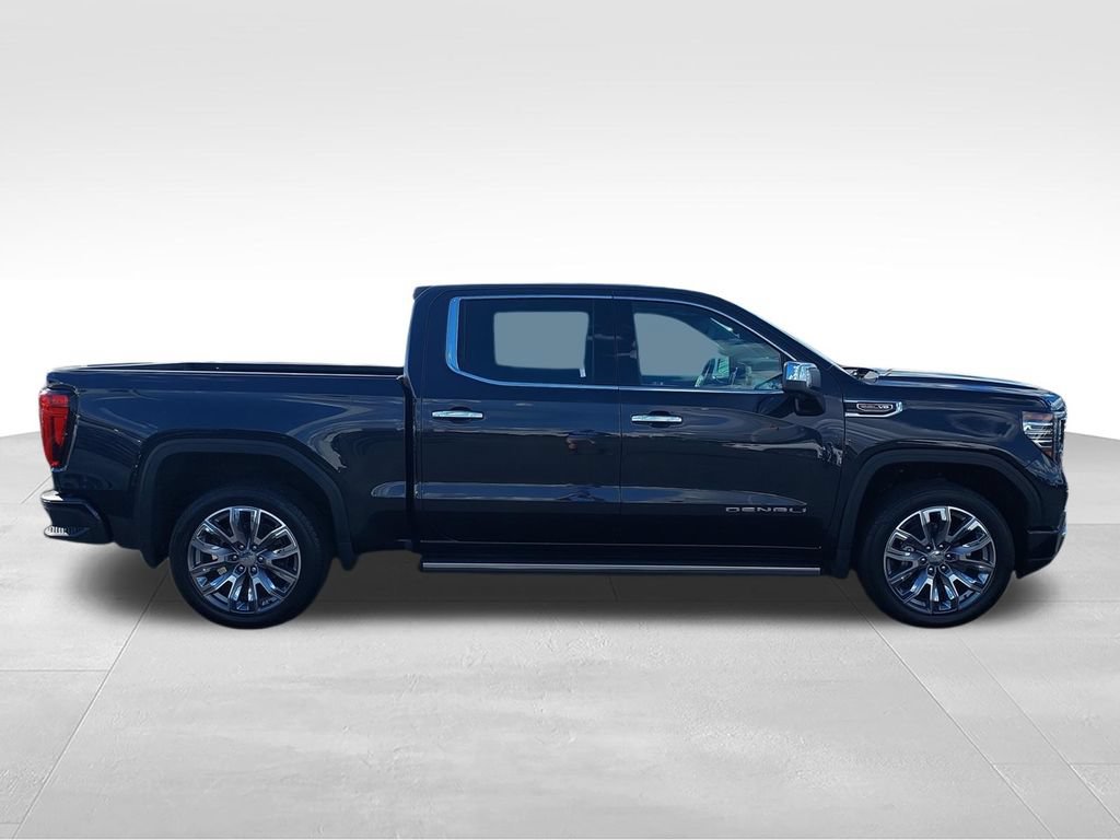 Used 2025 GMC Sierra 1500 Denali w/ Denali Reserve Package AWD/4WD image 9