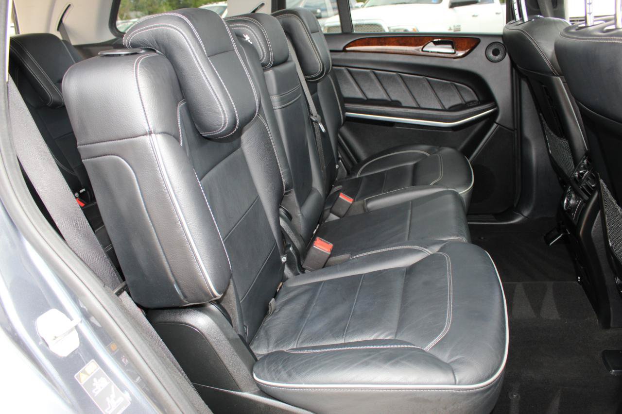 Used 2014 Mercedes-Benz GL 550 4MATIC image 23