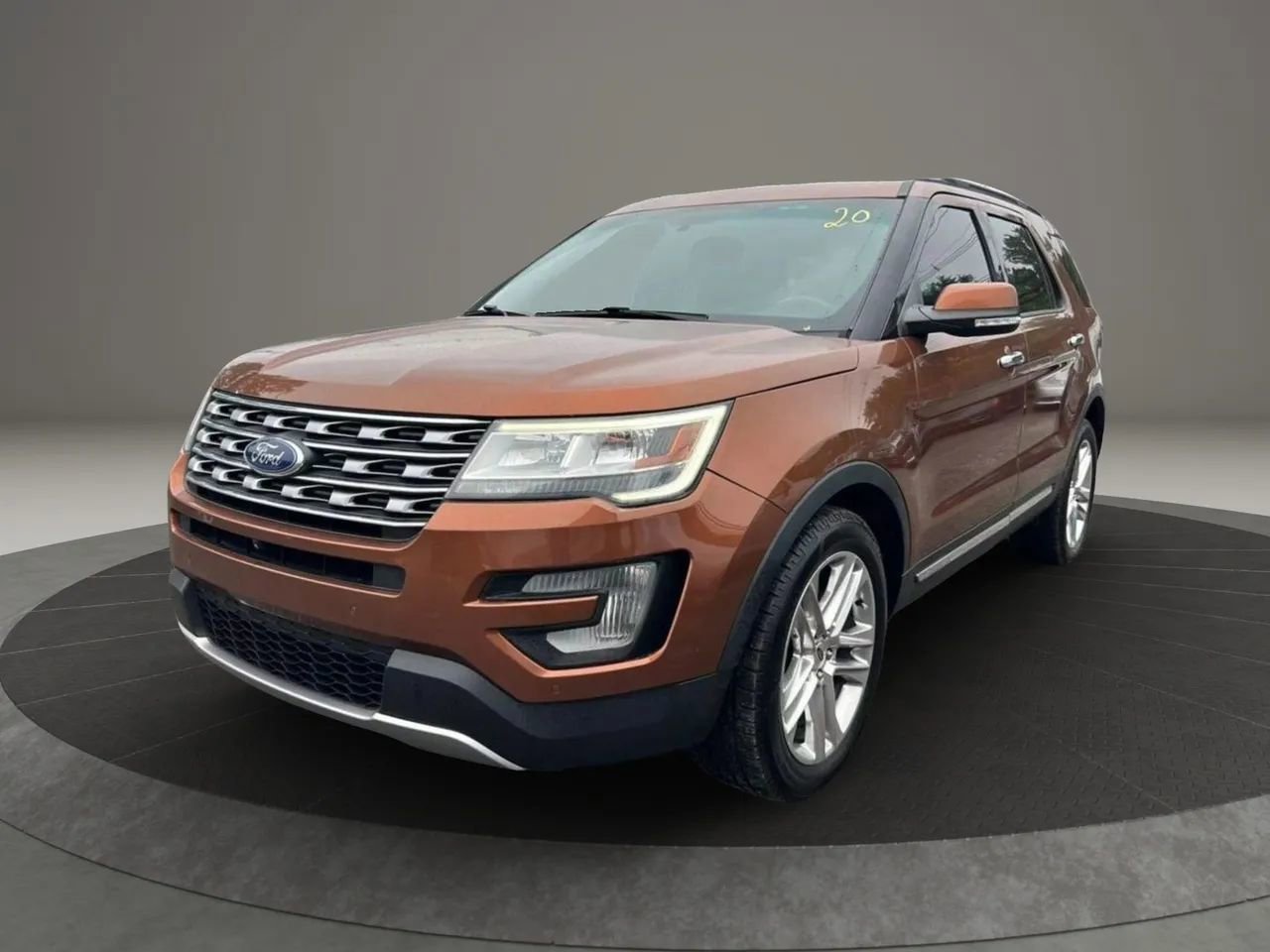 Used 2017 Ford Explorer Limited image 1