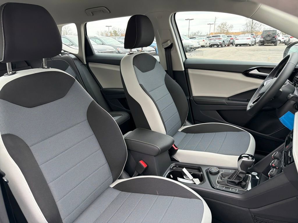 New 2026 Volkswagen Taos S image 31