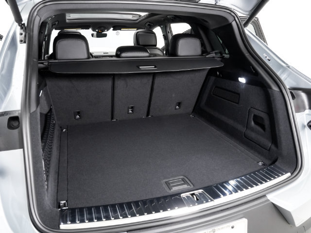 Certified 2026 Porsche Cayenne AWD/4WD image 23
