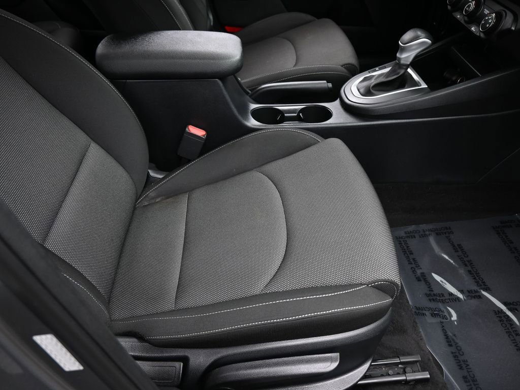 Used 2022 Kia Forte LXS image 35