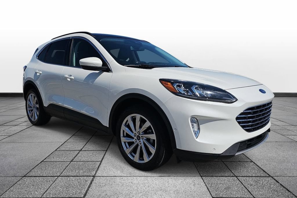 Used 2022 Ford Escape Titanium w/ Titanium Elite Package AWD/4WD image 3