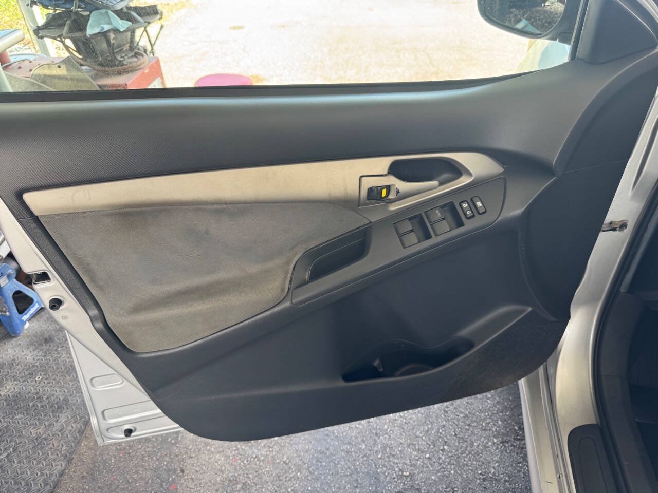 Used 2009 Toyota Matrix FWD image 17