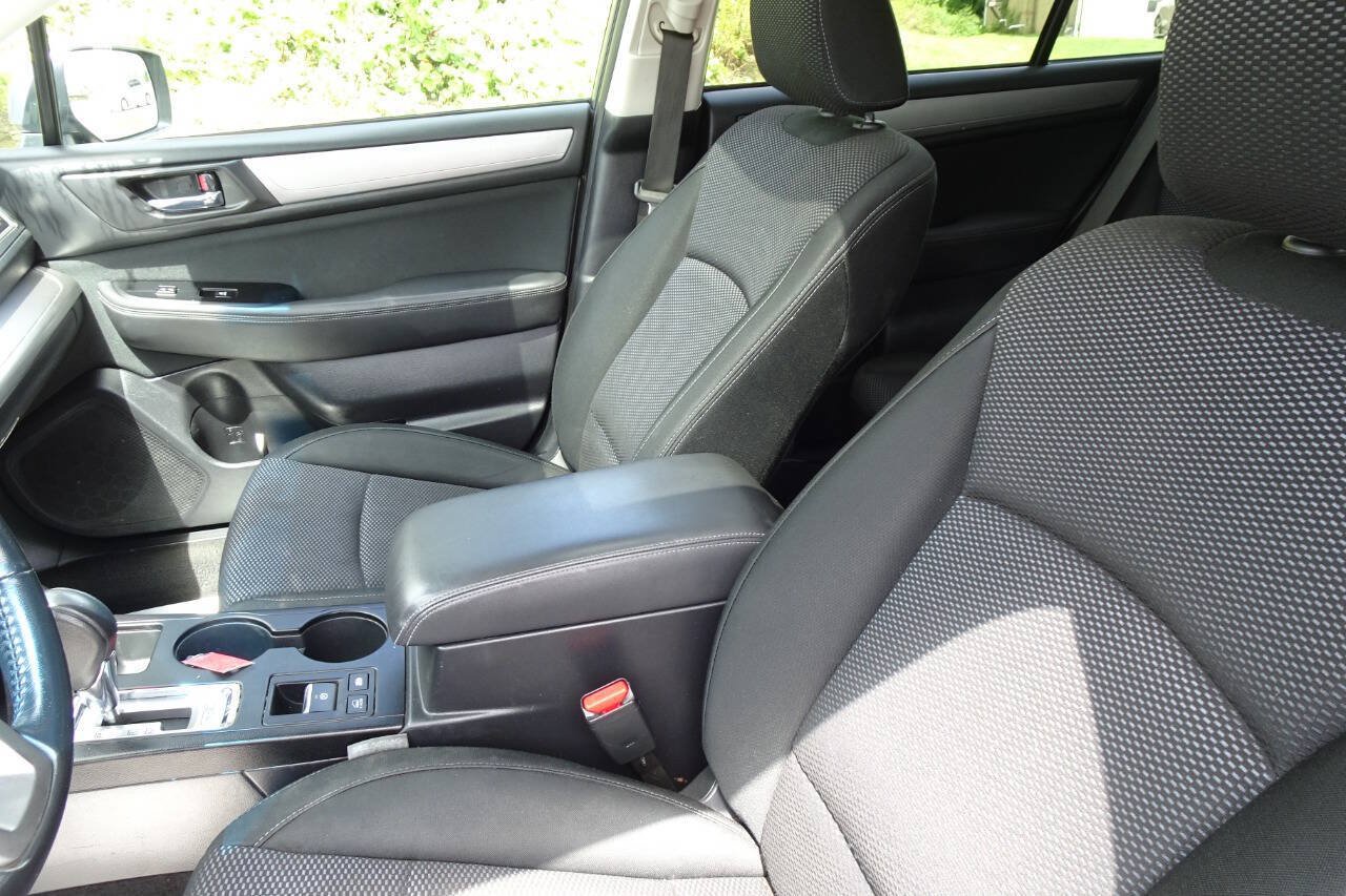 Used 2015 Subaru Outback 2.5i Premium AWD/4WD image 17