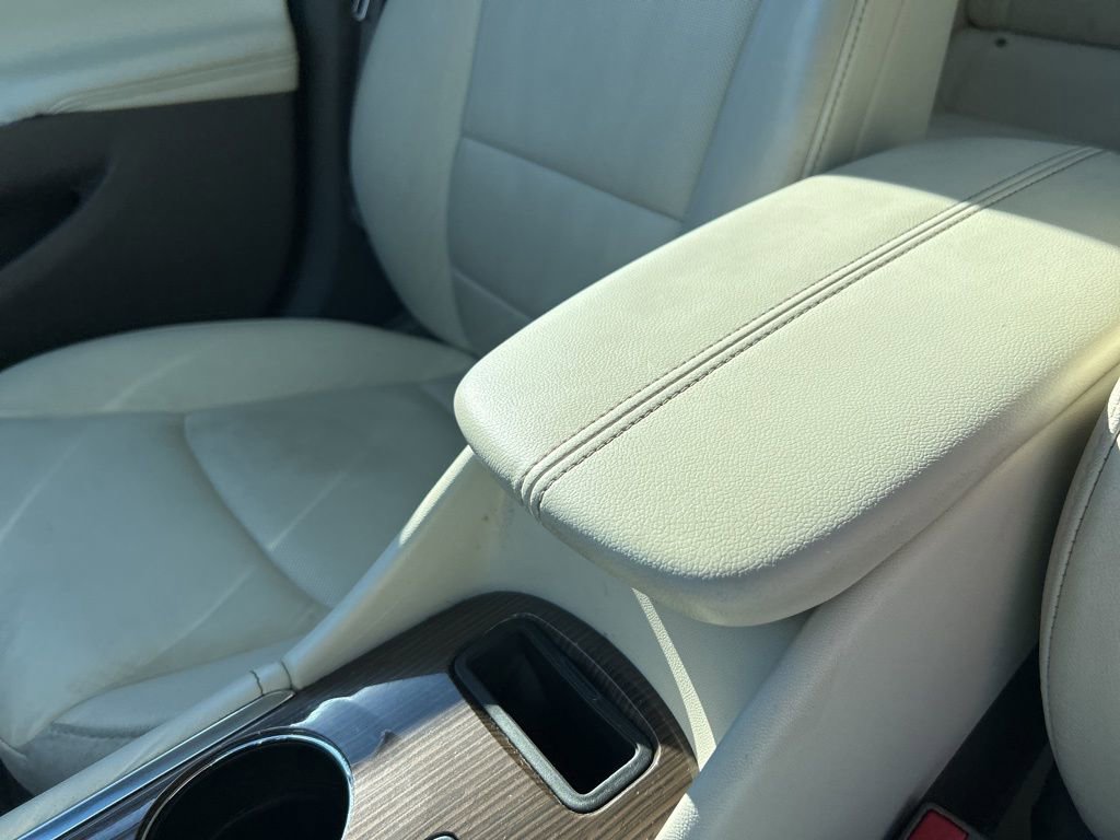 Used 2024 Chevrolet Malibu LT image 23