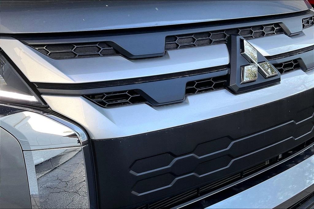 Used 2025 Mitsubishi Outlander Sport ES image 28
