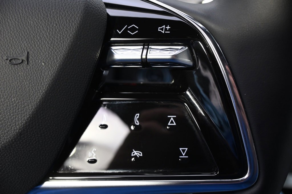 New 2025 Cadillac Lyriq Sport image 34