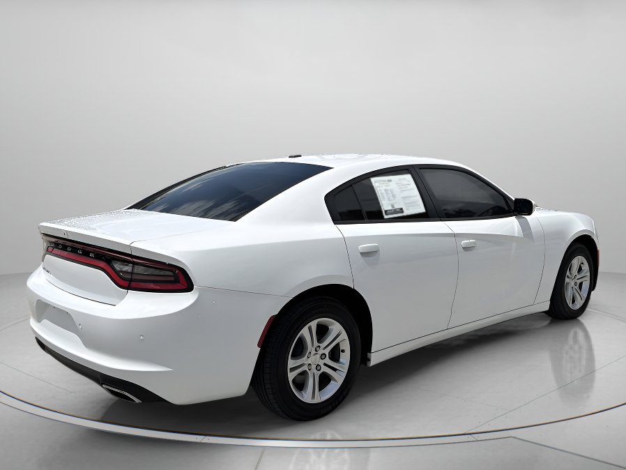 Used 2021 Dodge Charger SXT RWD image 3