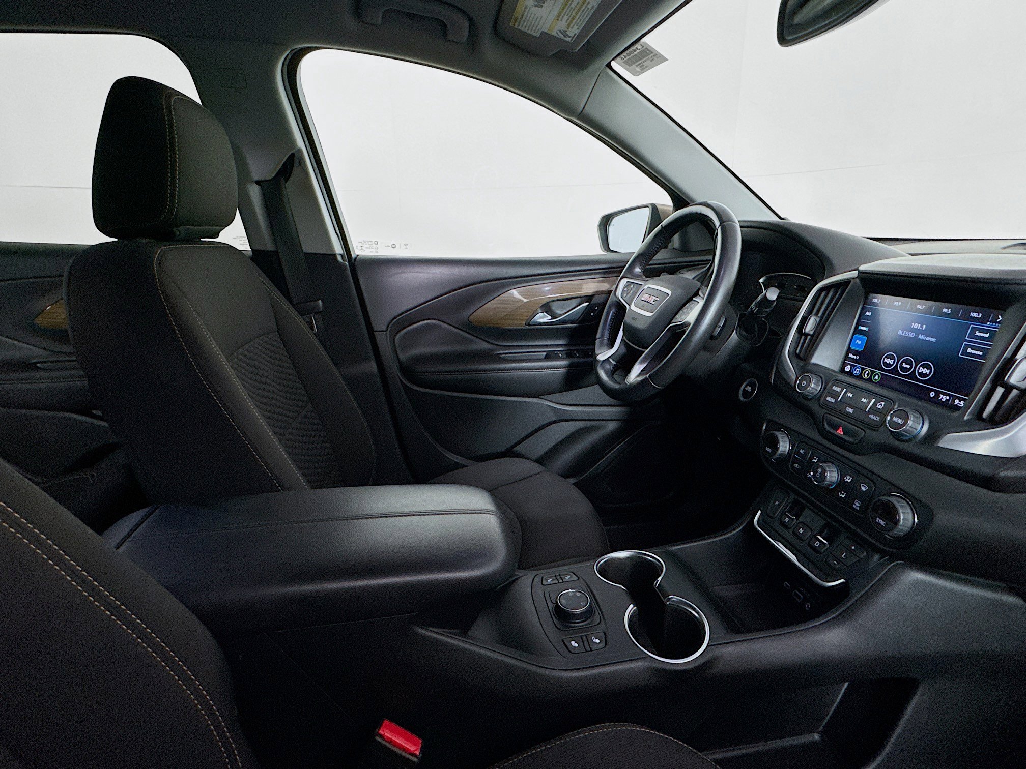 Used 2018 GMC Terrain SLE w/ Driver Convenience Package image 28