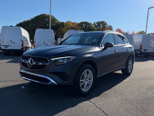 New 2027 Mercedes-Benz GLC 300 4MATIC image 3