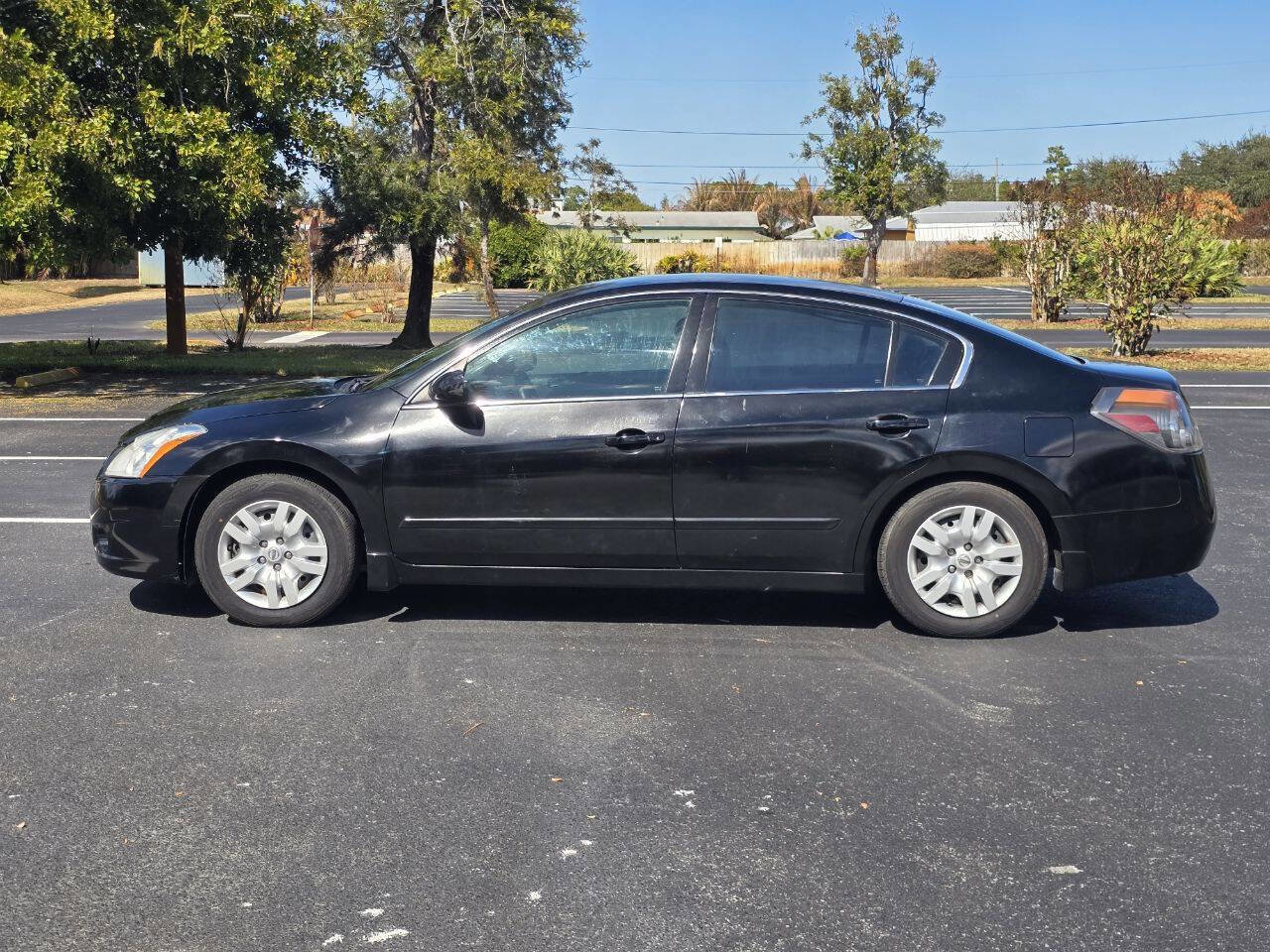 Used 2010 Nissan Altima 2.5 S image 5