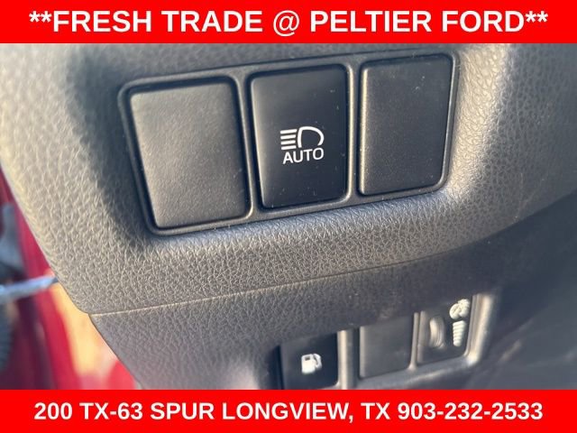 Used 2019 Toyota C-HR XLE image 8